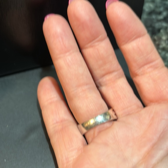 Elegant sterling silver size 7 ring. - Picture 4 of 4